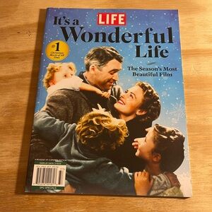 💰🚨CLEARANCE 🚨💰 
Magazine’s sale.